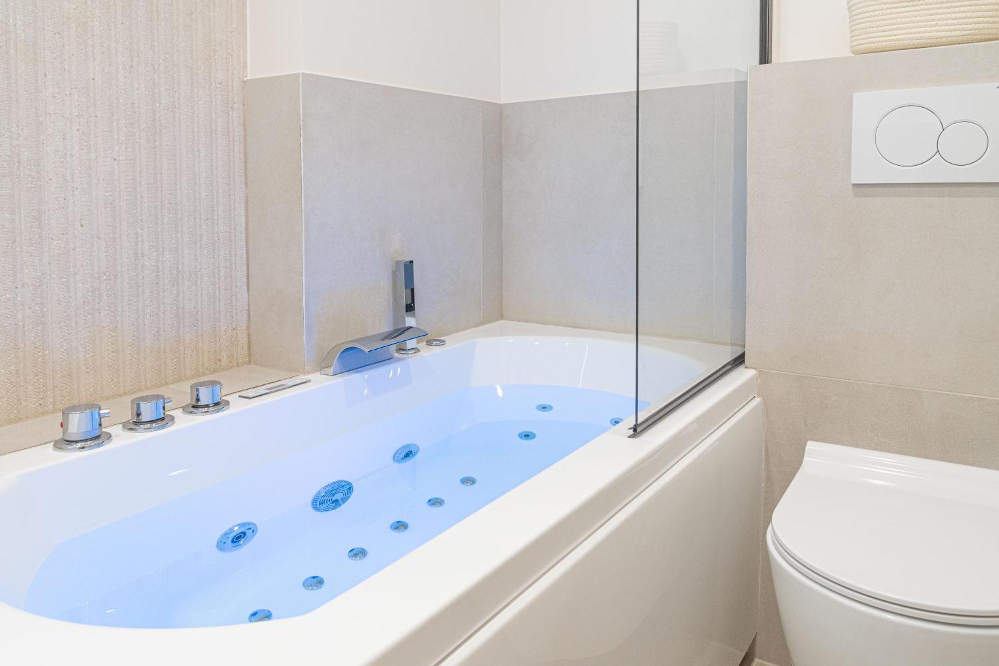 Lavie Maison Ac & Jacuzzi Paris Eksteriør billede