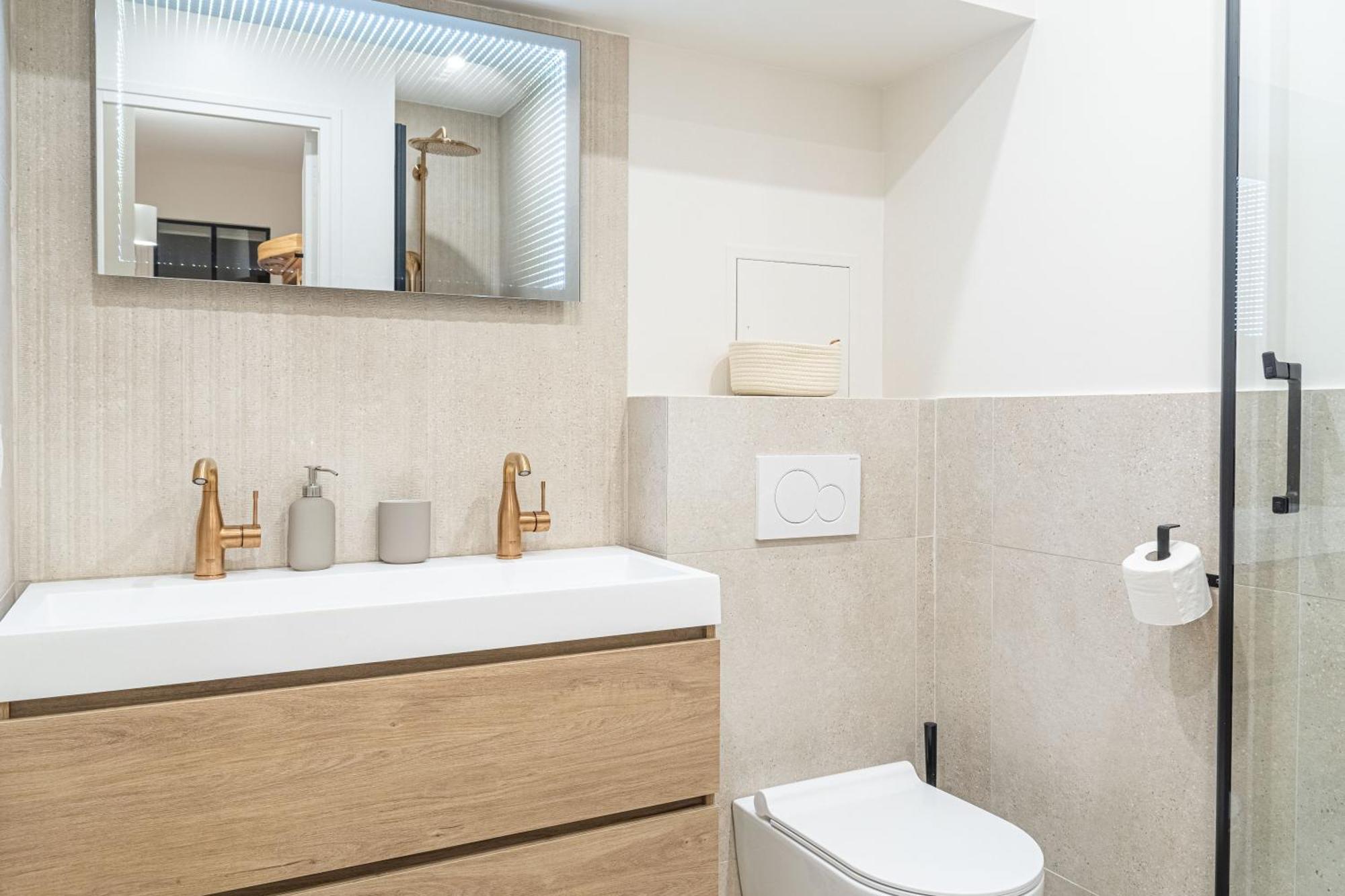 Lavie Maison Ac & Jacuzzi Paris Eksteriør billede